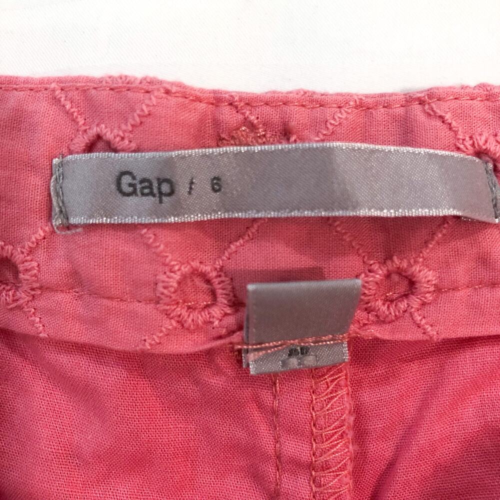 Gap City Shorts in Coral Eyelet - Picture 6 of 11